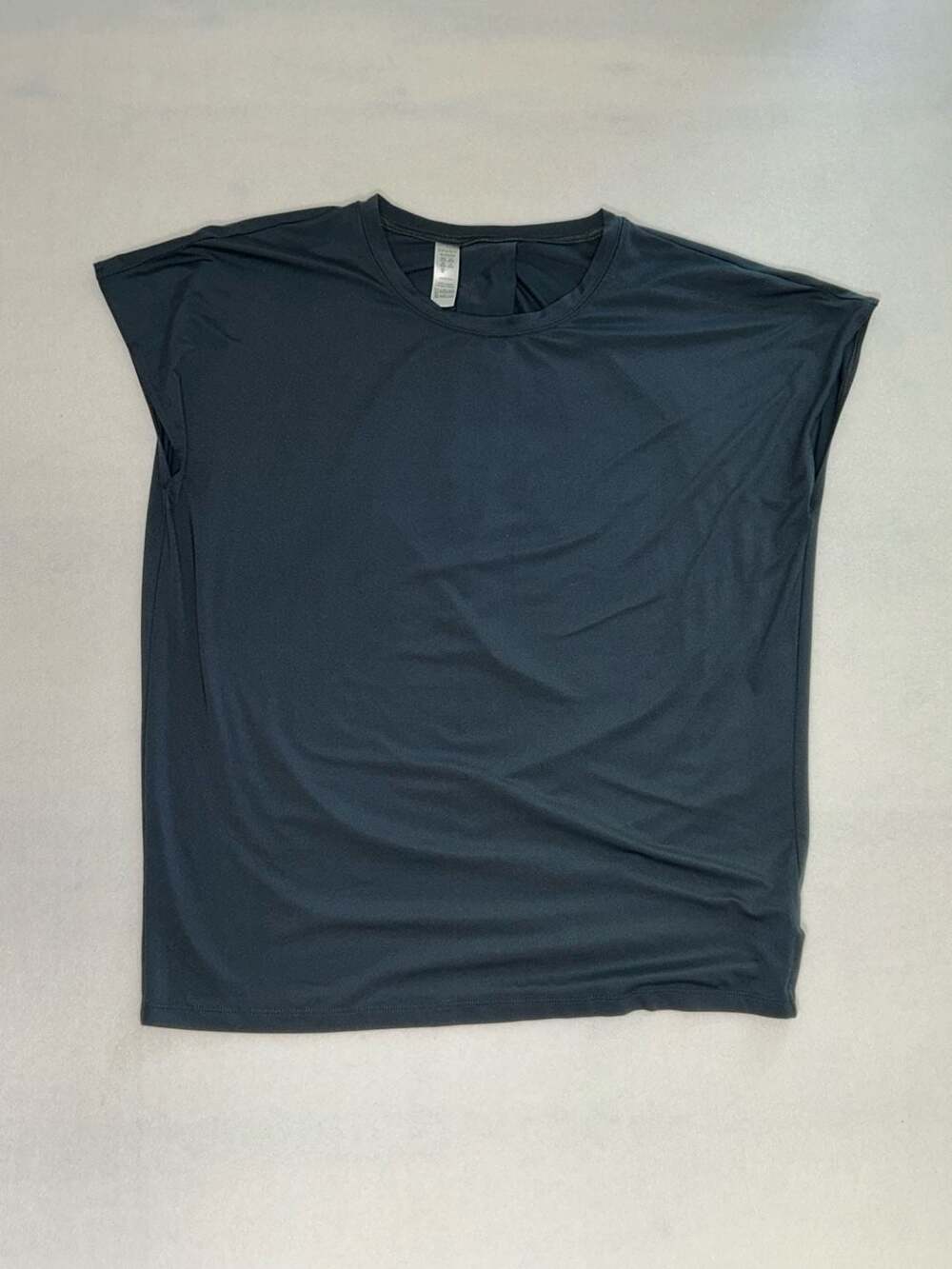 SPANX Active Women's XL Dark Grey Cap Sleeve Twist Back Workout Tee